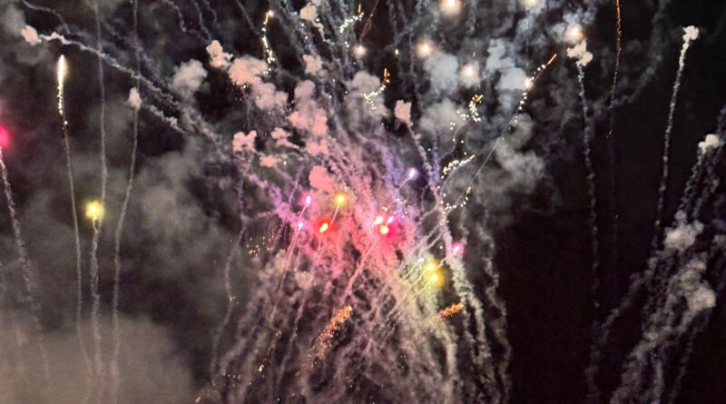 Compromís denuncia que Paterna encadena once años de Fiestas Mayores sin música en valenciano: "No es una excepción, es una decisión política"