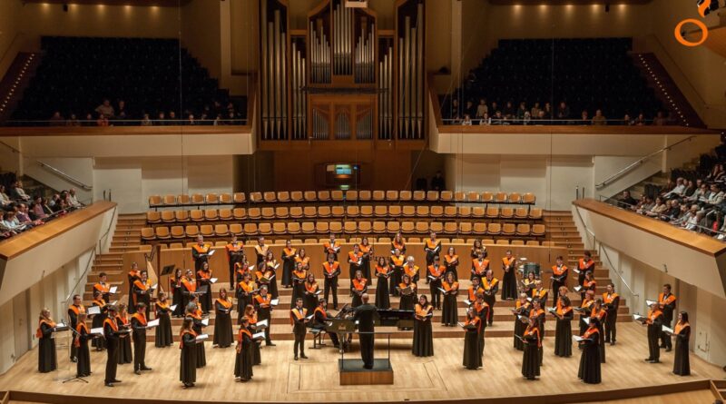 El Orfeón Universitario de València interpreta el Requiem de Brahms en la vuelta al Palau de la Música