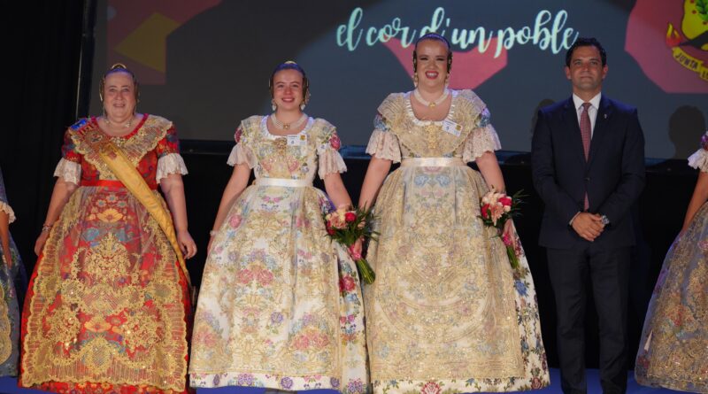 Rocío Navarro y Celia Ballesteros son las nuevas Falleras Mayores de Paterna