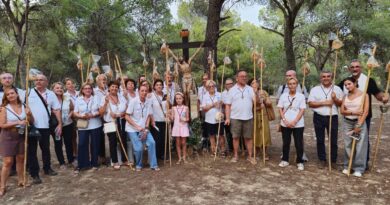 Emotiva Romería en las fiestas de La Canyada