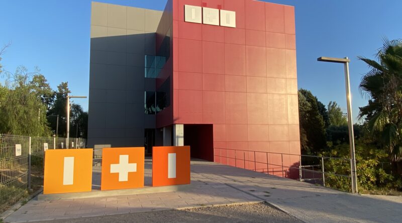 Pie de foto: Imágenes de los edificios de ITI e ITE en el Parque Tecnológico