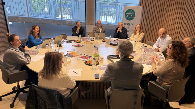 osé Rodríguez, Subdelegado del Gobierno Guillermo Llopis, Jefe de la Demarcación de Carreteras del Estado en la GVA MªJosé Martínez, Dtra. general de Infraestructuras de Transporte Terrestre (GVA). Nuria Campos, teniente alcalde de Movilidad del Ayuntamiento de Paterna.