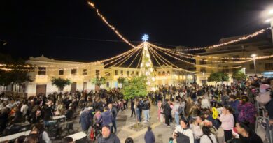 Paterna da la bienvenida a la Navidad con el tradicional encendido de luces y un mensaje cargado de unión y esperanza
