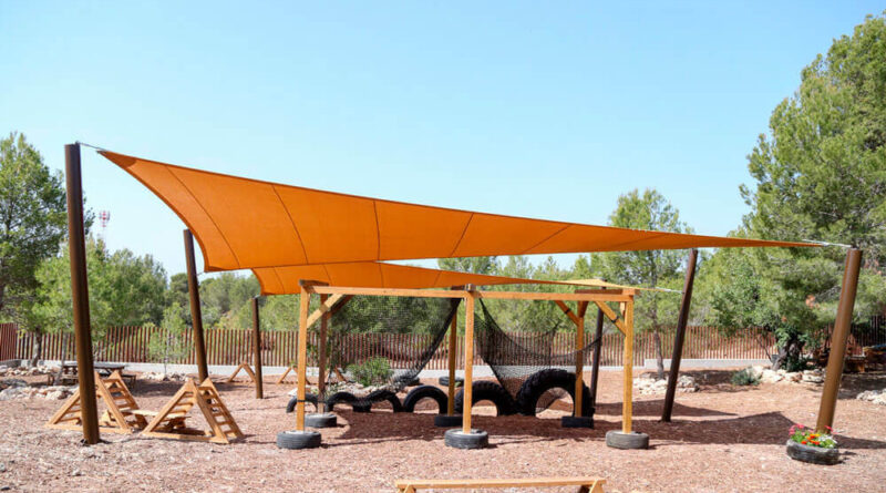 stas Navidades, las familias de La Cañada tienen un nuevo motivo para celebrar. Ferozland, el reciente proyecto de Zapato Feroz, ll