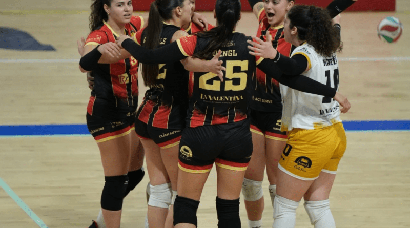 CV Paterna Liceo encara el tramo decisivo de la temporada con ambos equipos en la lucha por sus objetivos