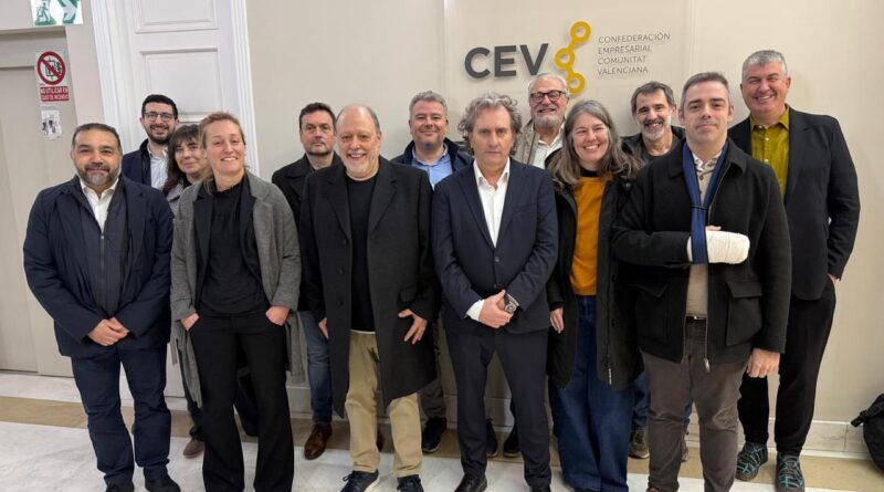 Representantes de 366 medios de proximidad de Comunitat Valenciana, Catalunya, Euskadi, Illes Balears y Galicia se unen para sumar esfuerzos