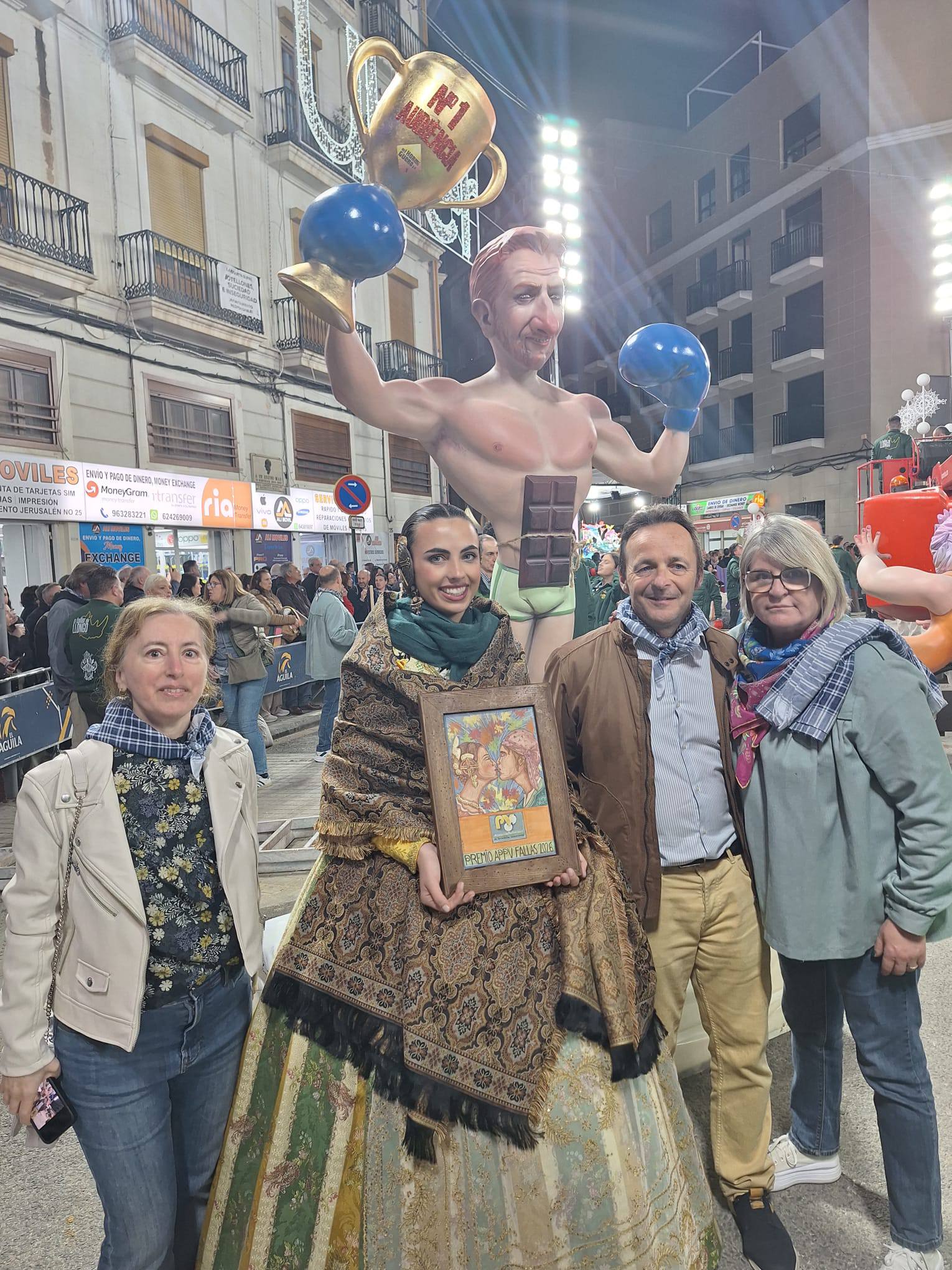 L’APPV lliura el seu VIII ‘Socarrat Faller’ a la falla Convent Jerusalem per la seua aposta pel periodisme i la comunicació