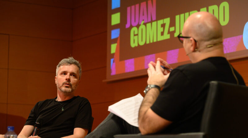 Juan Gómez-Jurado corona el éxito de la decimocuarta edición de VLC NEGRA reivindicando la literatura comercial en la Fundación Bancaja