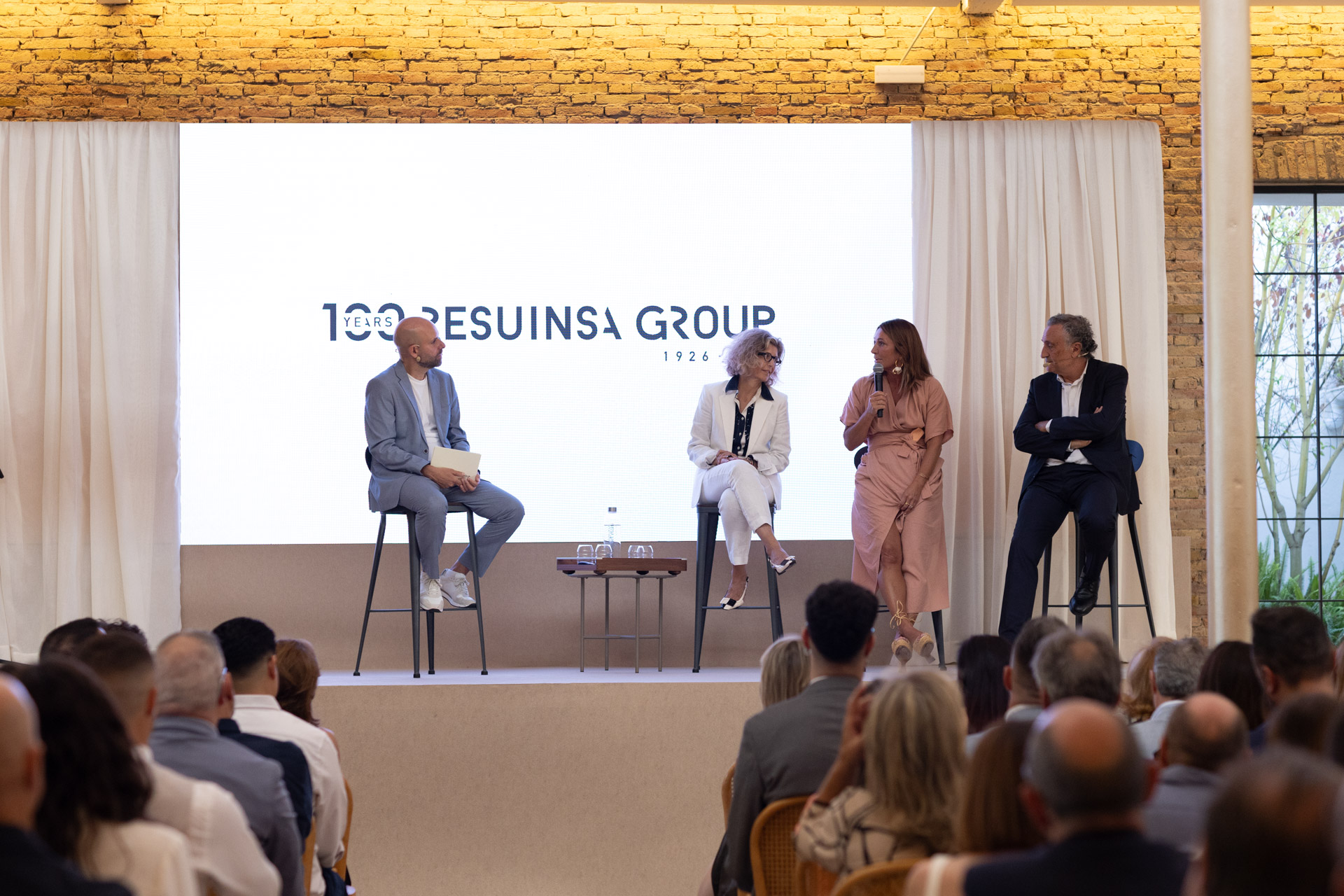 Valencia reúne a referentes del sector hotelero, el diseño y la gastronomía en el 50 aniversario de Resuinsa