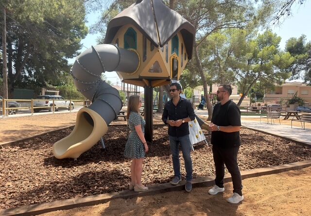 El Plantío estrena uno de los parques infantiles más modernos de Paterna, integrado en la pinada y diseñado para el confort climático y la seguridad