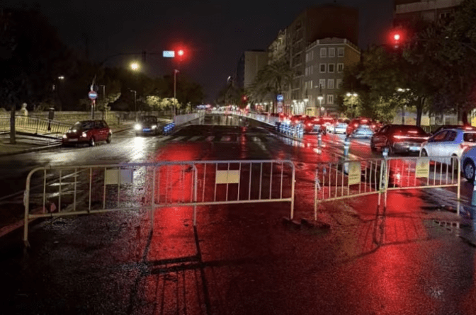 puente inundado lluvias
